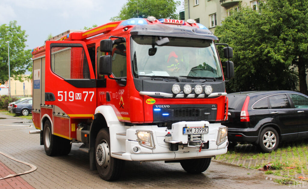 Wóz strażacki OSP Długiej Kościelnej - Volvo FL280